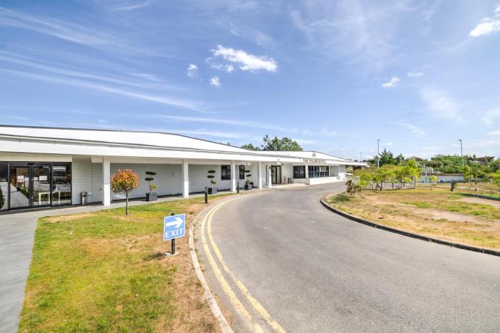 palms hotel and retreat by palette london romford