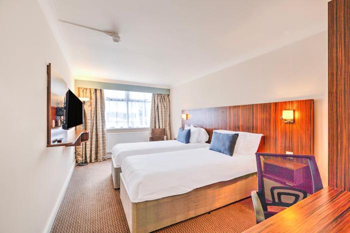 palms hotel and retreat by palette london romford
