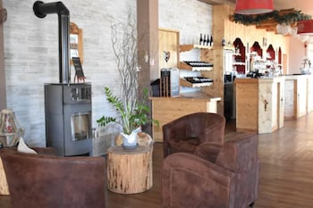 By La Réserve,,3 star