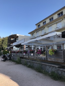 by la reserve