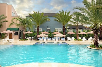 garden district hotel