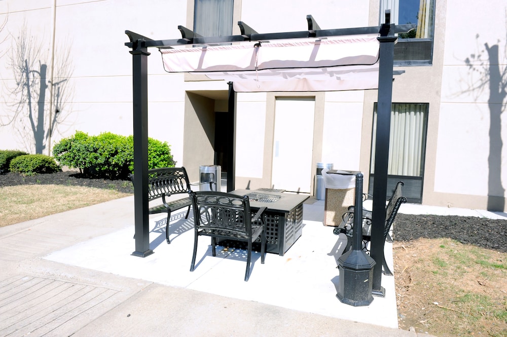 spark by hilton alpharetta roswell