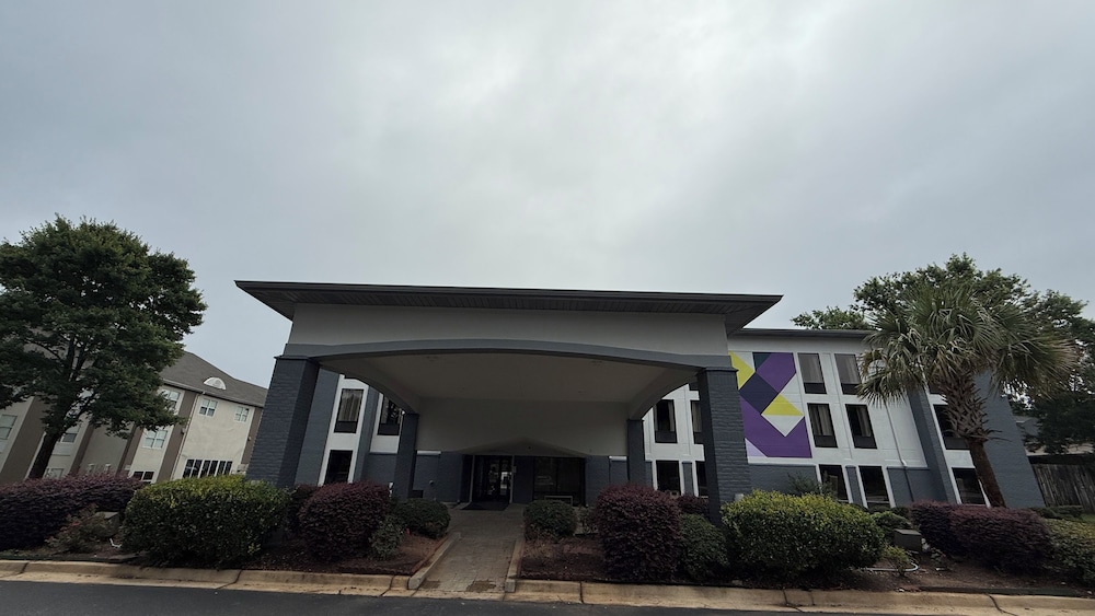 spark by hilton alpharetta roswell