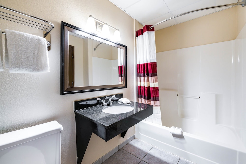 spark by hilton palatine arlington heights