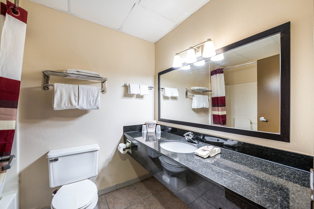 spark by hilton palatine arlington heights