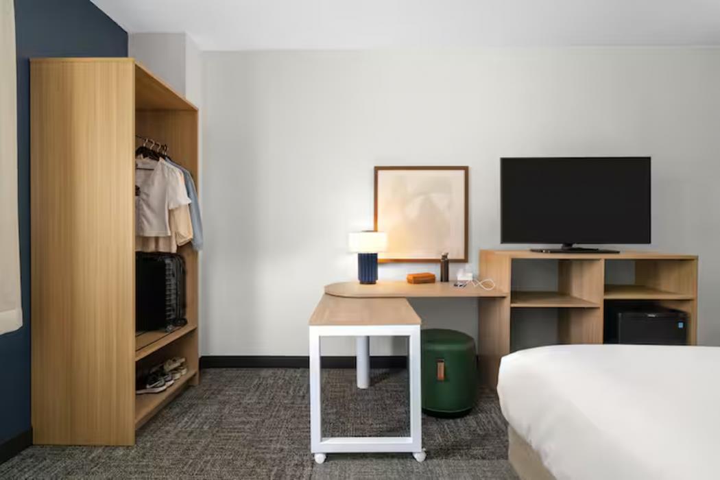 spark by hilton palatine arlington heights