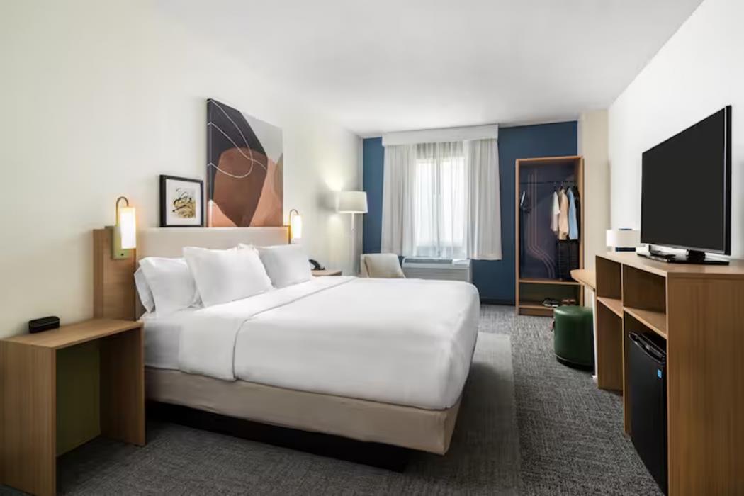 spark by hilton palatine arlington heights