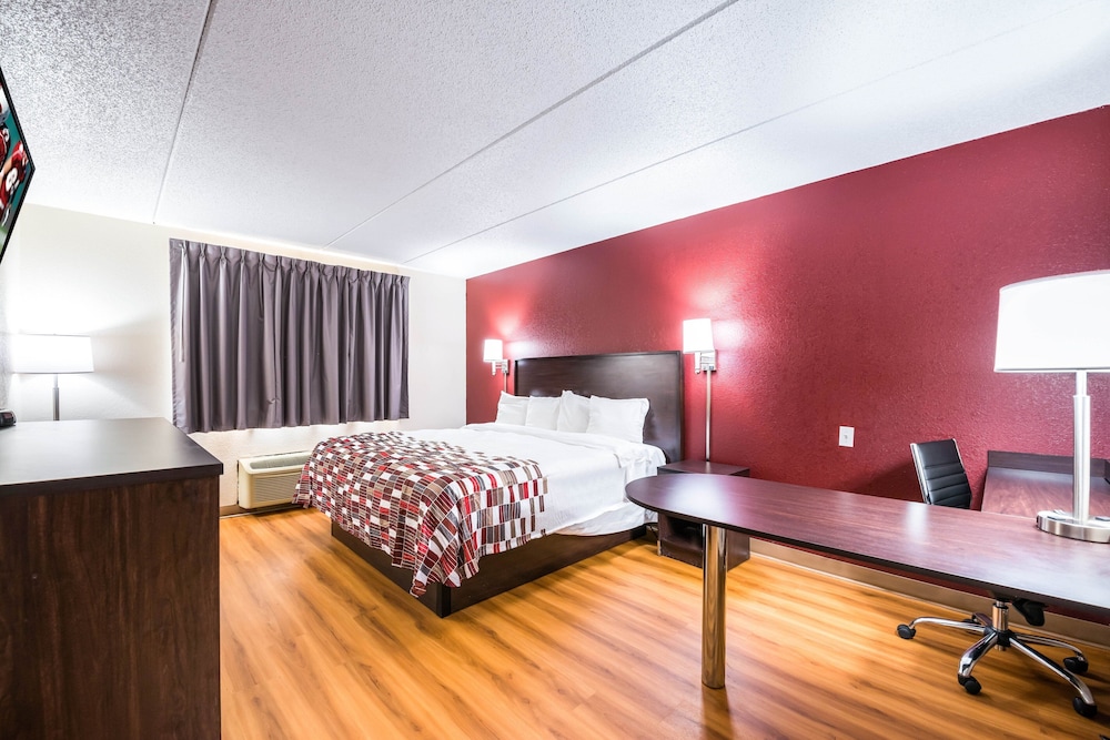 spark by hilton palatine arlington heights