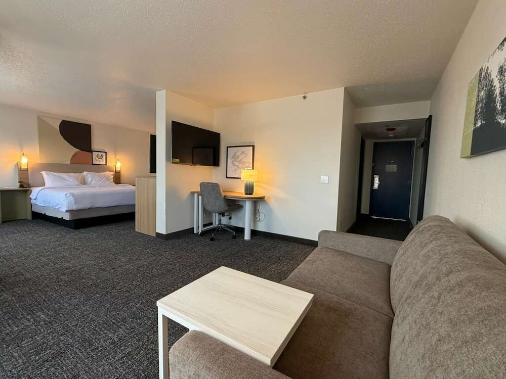 spark by hilton palatine arlington heights