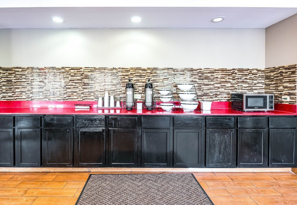 spark by hilton palatine arlington heights