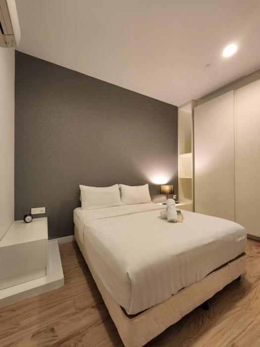 platinum suites klcc by hive kl