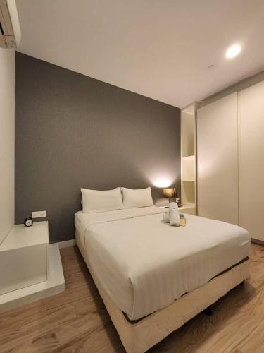 platinum suites klcc by hive kl