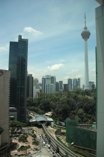 platinum suites klcc by hive kl