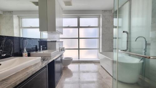 platinum suites klcc by hive kl