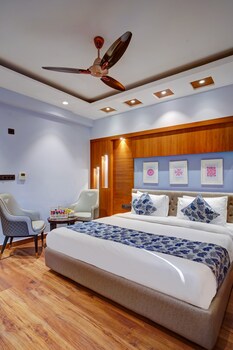 hotel the pearl newly renovated in city centre