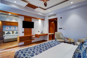 hotel the pearl newly renovated in city centre