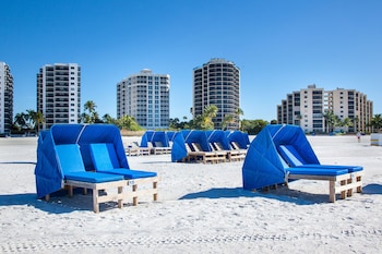 gullwing beach resort