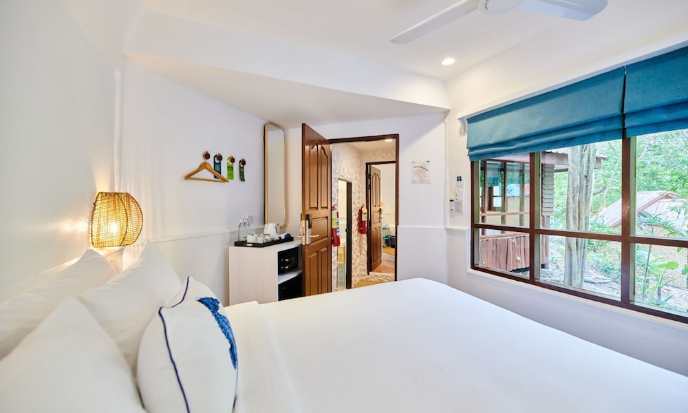 lub d koh tao tanote bay