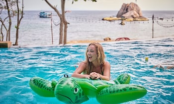 Lub D Koh Tao Tanote Bay,,3 star