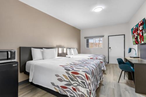 red roof inn miami az