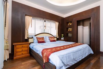 angel pool villa phuket