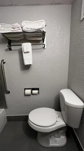 quality inn newton at i 80
