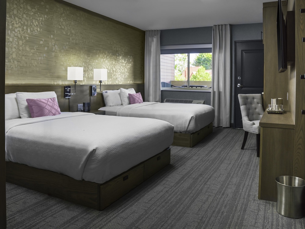 voco niagara falls the cadence by ihg