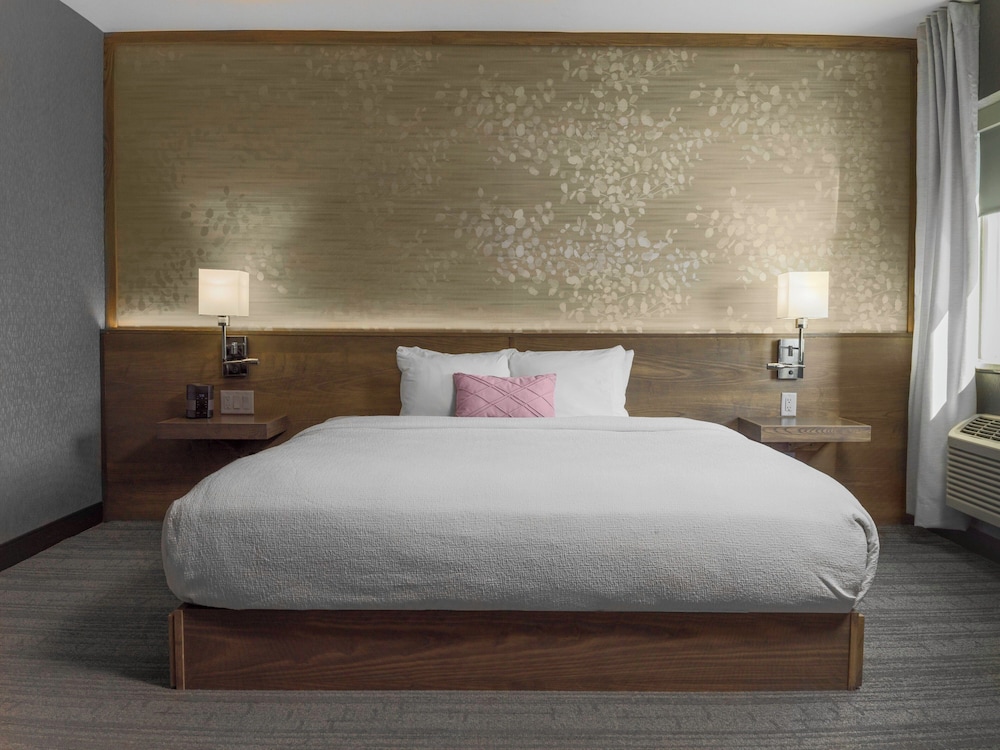voco niagara falls the cadence by ihg