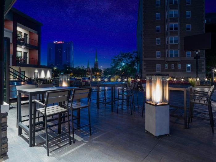 voco niagara falls the cadence by ihg