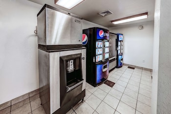 motel 6 niantic ct new london