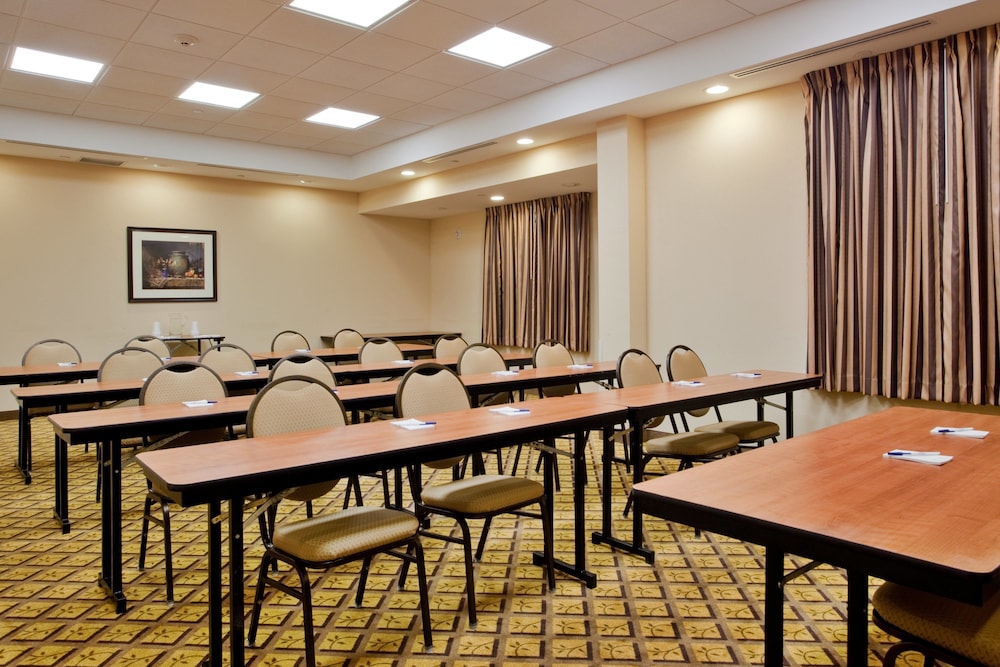 candlewood suites norfolk airport by ihg