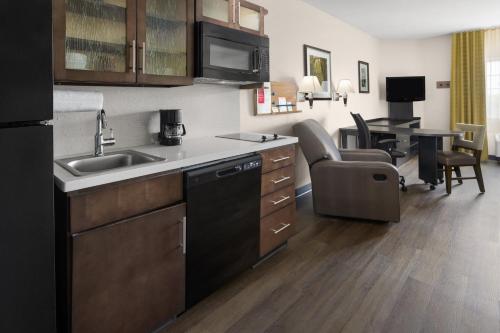 candlewood suites norfolk airport by ihg