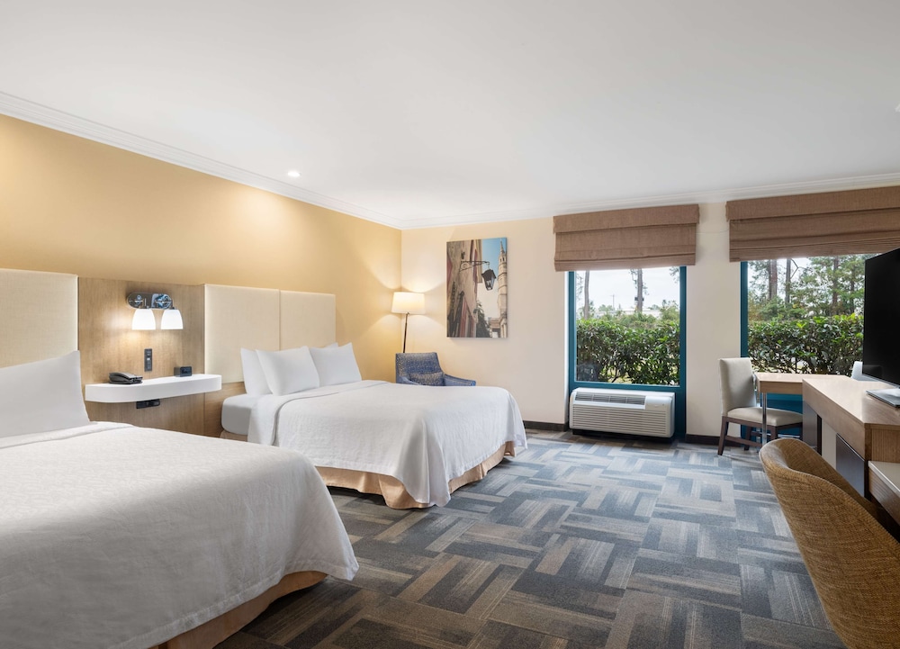 hampton inn charleston north