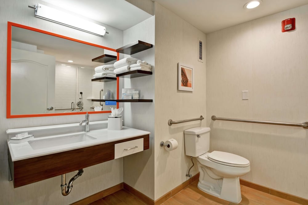 hampton inn charleston north