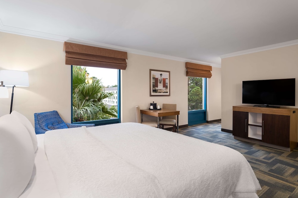 hampton inn charleston north