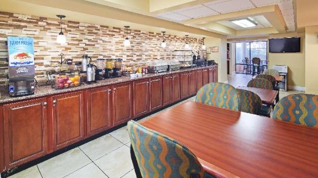 best western ocean sands beach resort