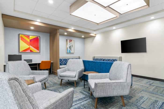holiday inn express and suites joplin southeast by ihg