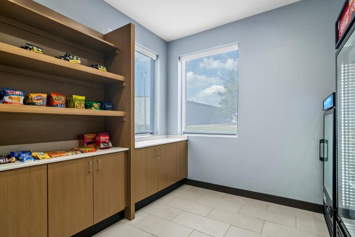 holiday inn express and suites joplin southeast by ihg