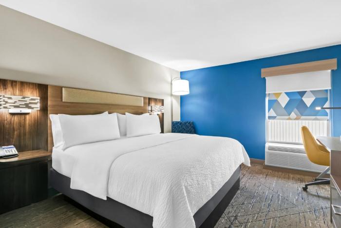 holiday inn express and suites joplin southeast by ihg