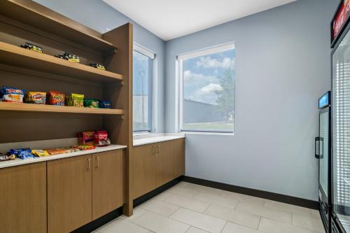holiday inn express and suites joplin southeast by ihg
