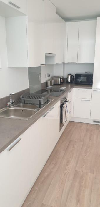 quay apartments exchange quay