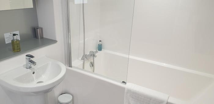 quay apartments exchange quay