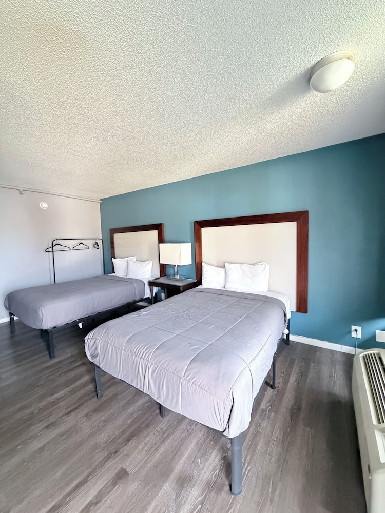 oyo hotel catersville ga