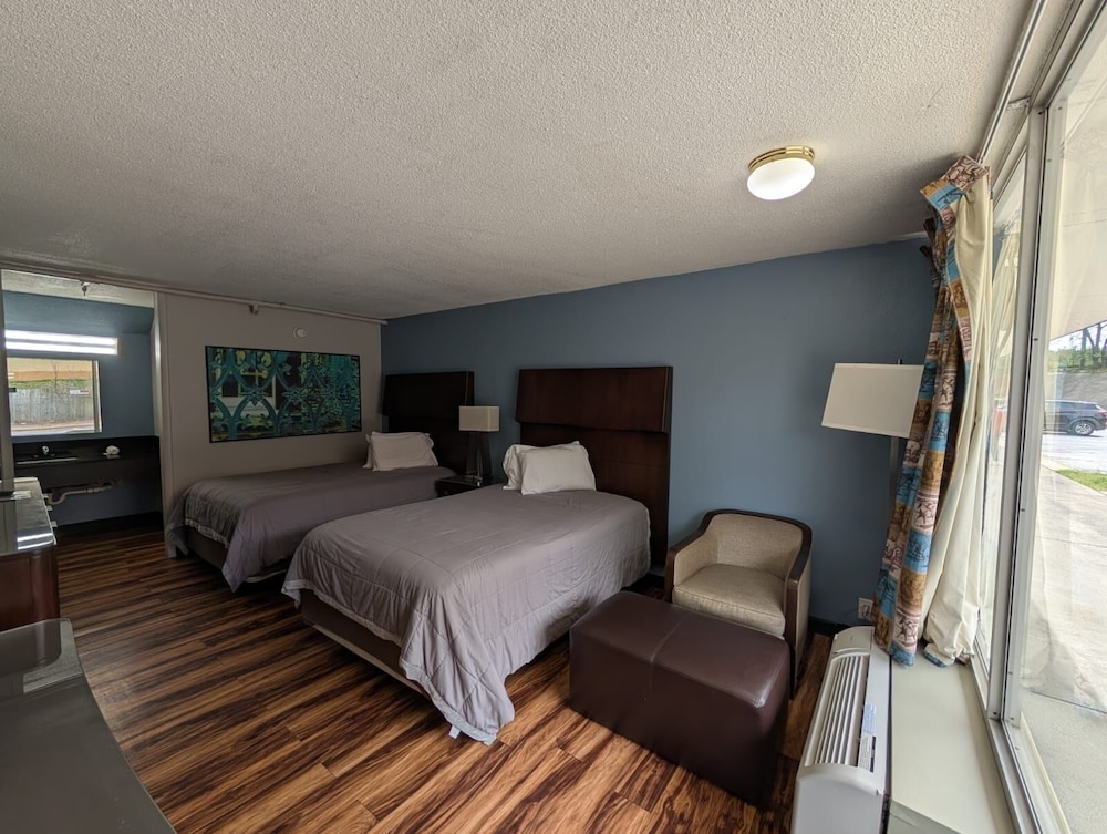 oyo hotel catersville ga
