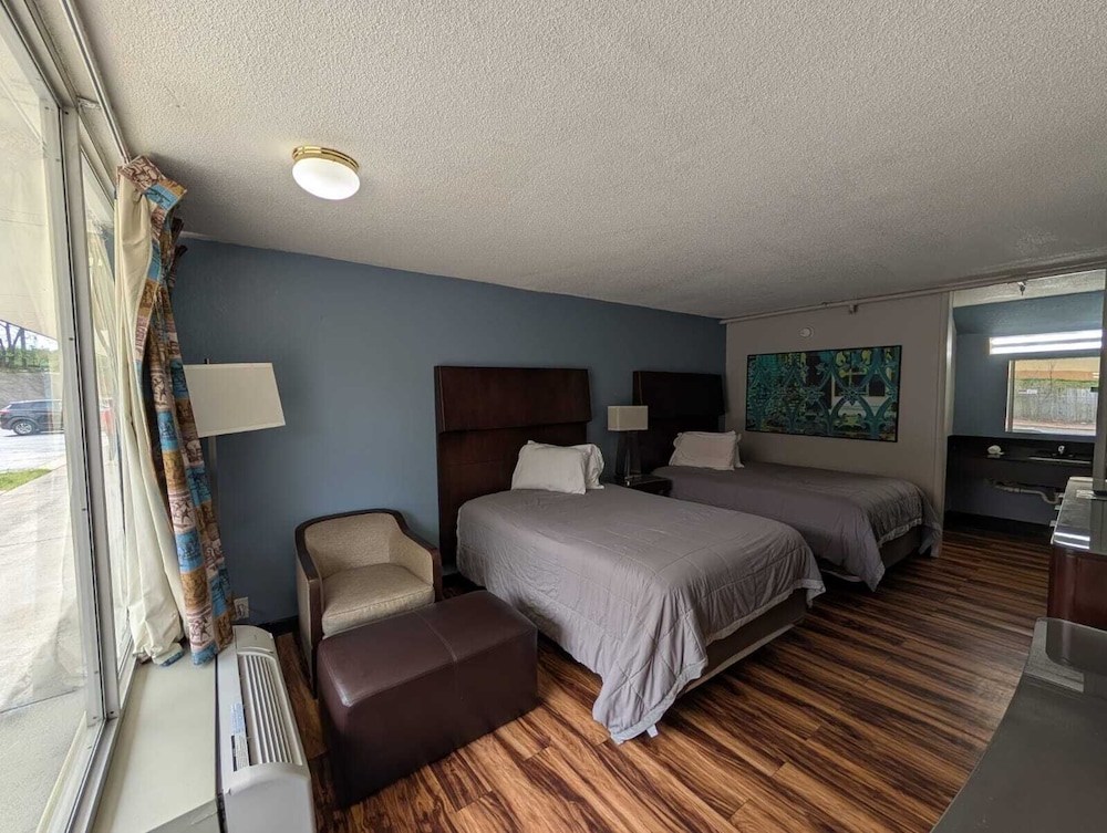oyo hotel catersville ga