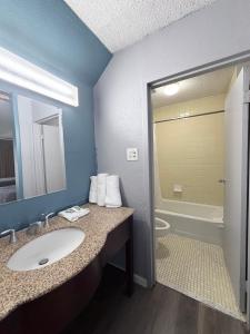 oyo hotel catersville ga