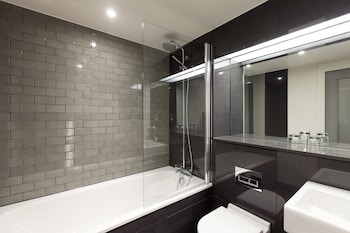 old town chambers autograph collection