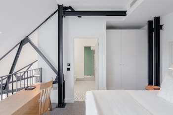 old town chambers autograph collection