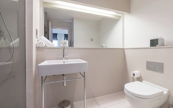 old town chambers autograph collection