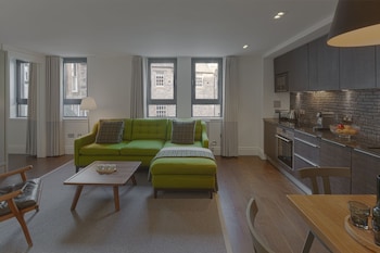 old town chambers autograph collection